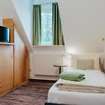 Angermeier Garni *